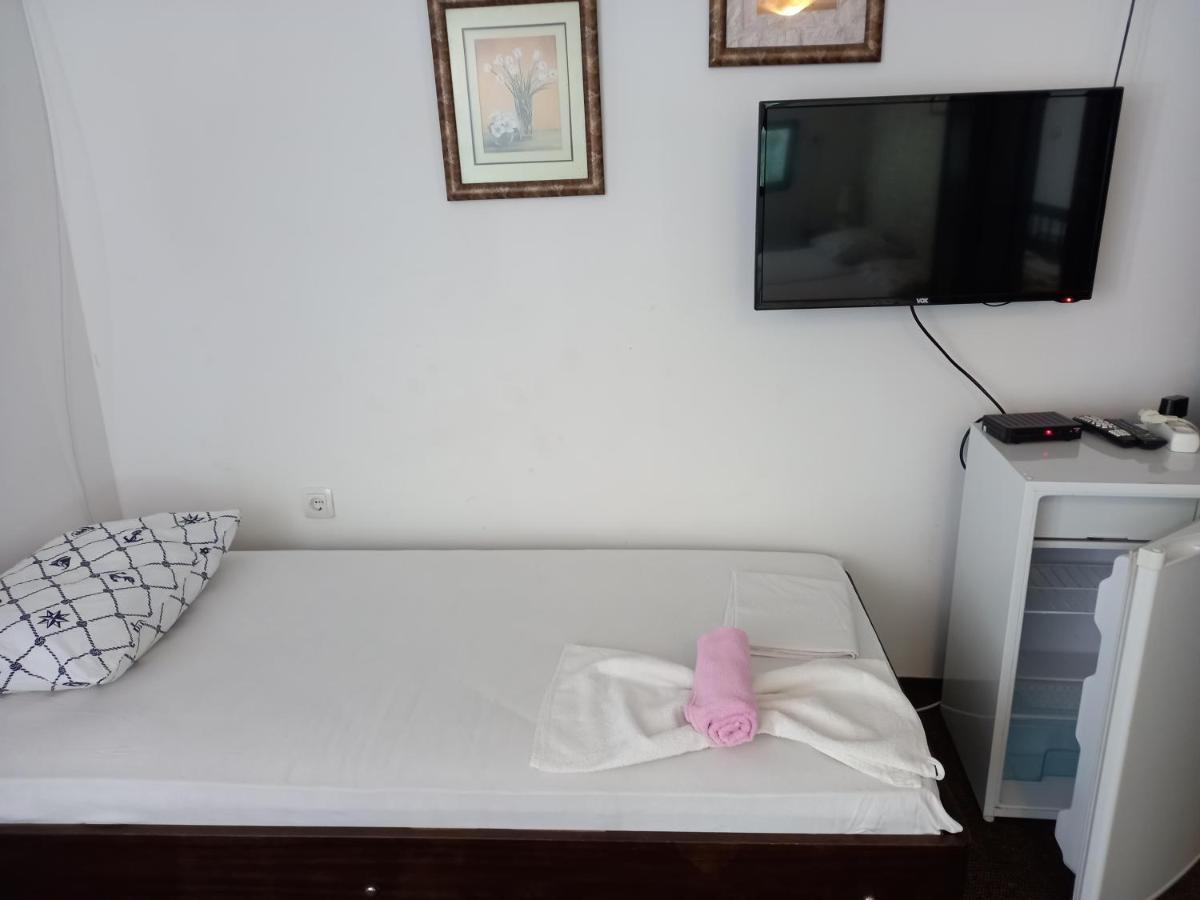 Sea View Hotel Risan Luaran gambar