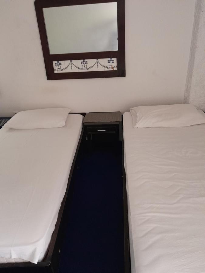Sea View Hotel Risan Luaran gambar